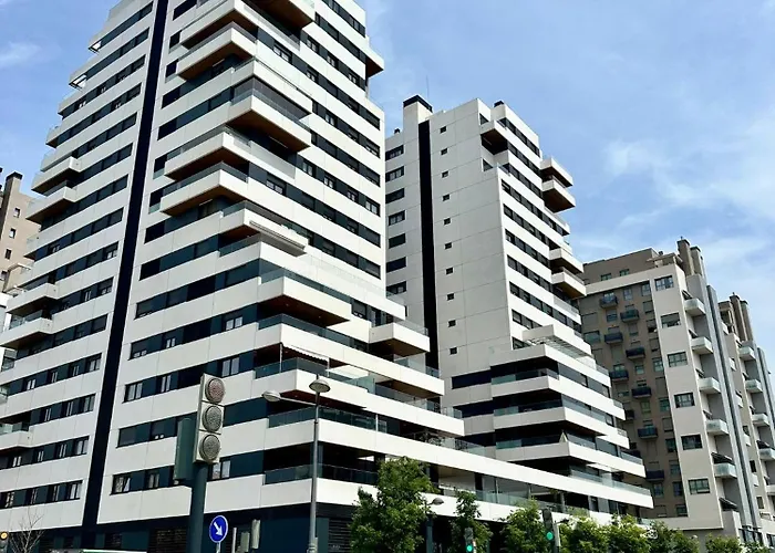 Apartman Duplex Moderno Con Piscina Y Parking - Roig Arena *